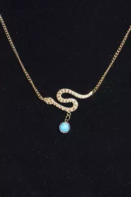 Collier serpent or