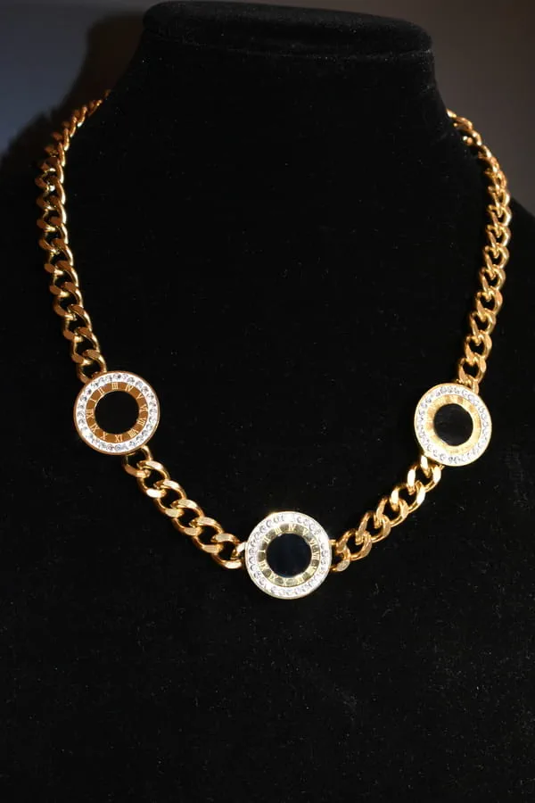 Collier cercle chiffre romain Or