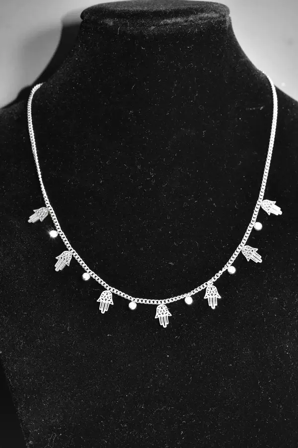 Collier main de Fatma Argent