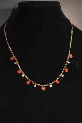 Collier soleil en émail Or