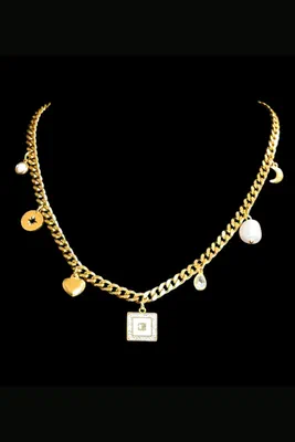 Collier breloque Or