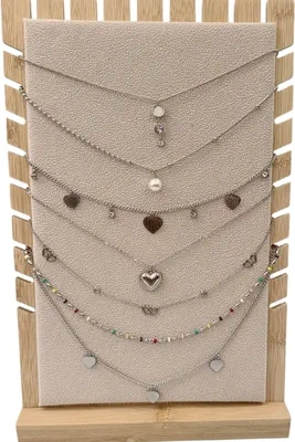 Collier avec présentoire en lot Argent