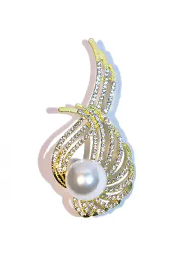 broche perle Or