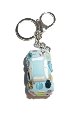 porte-cle voiture multicolore